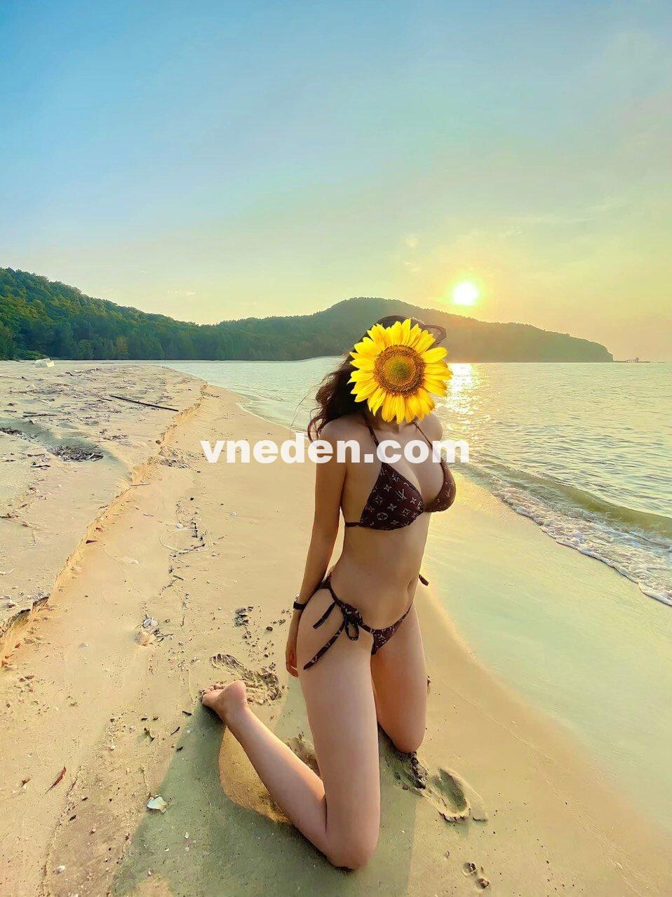 re-up-quynh-emily-170cm-hotgirl-2k-nuot-na-xinh-xan-ca-tinh-2067728-original_Object Removal