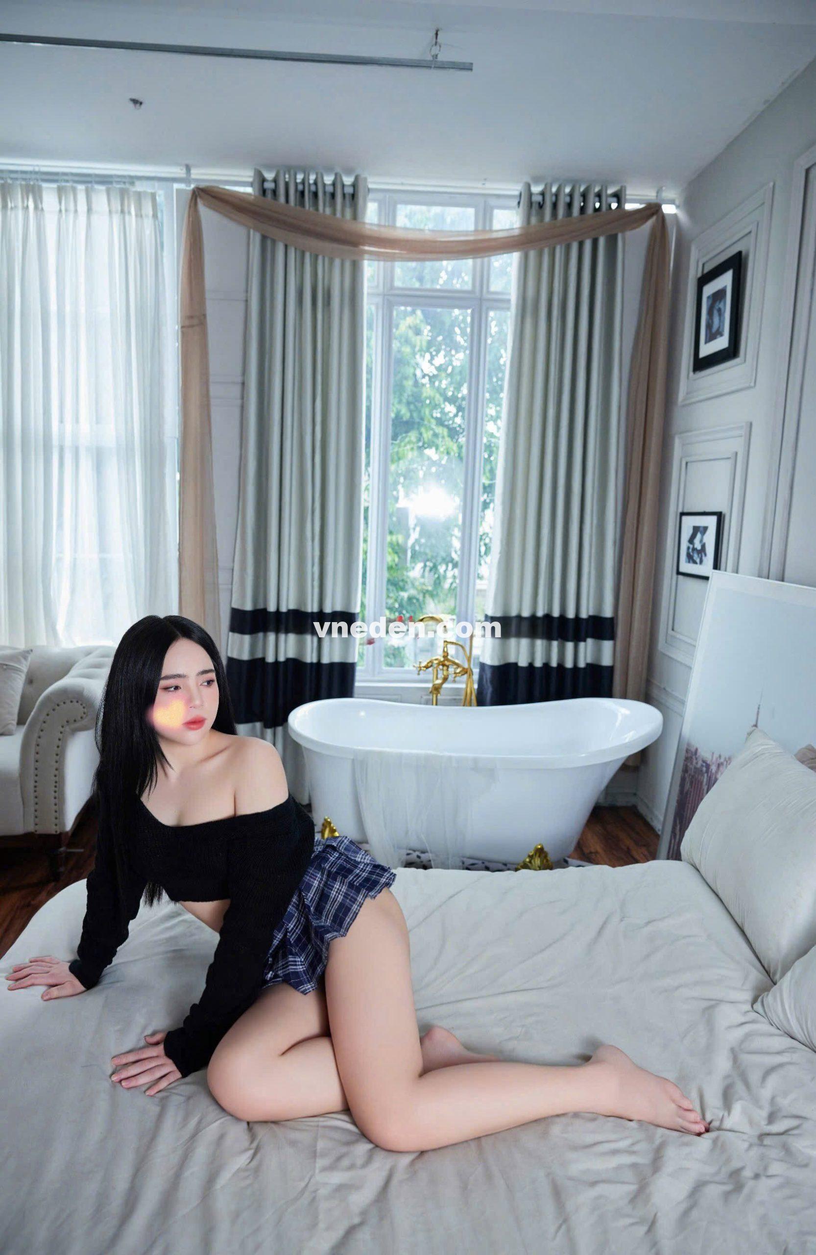 reup-bao-tran-cuc-pham-gai-non-vu-bim-hongface-cuc-xinh-3247211-original_Object Removal