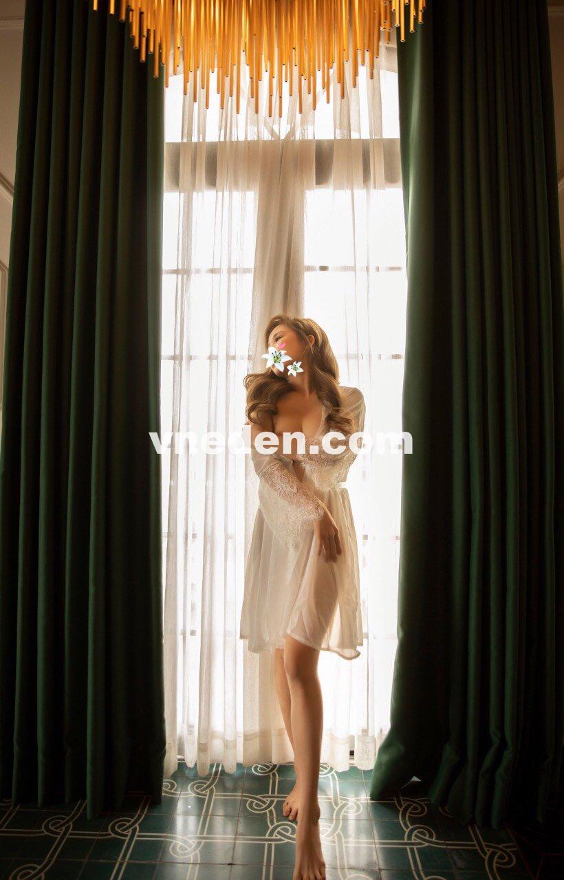 reup-ha-candy-top-girl-chan-dai-dang-nuot-xinh-tuoi-toa-sang-1877650-original_Object Removal