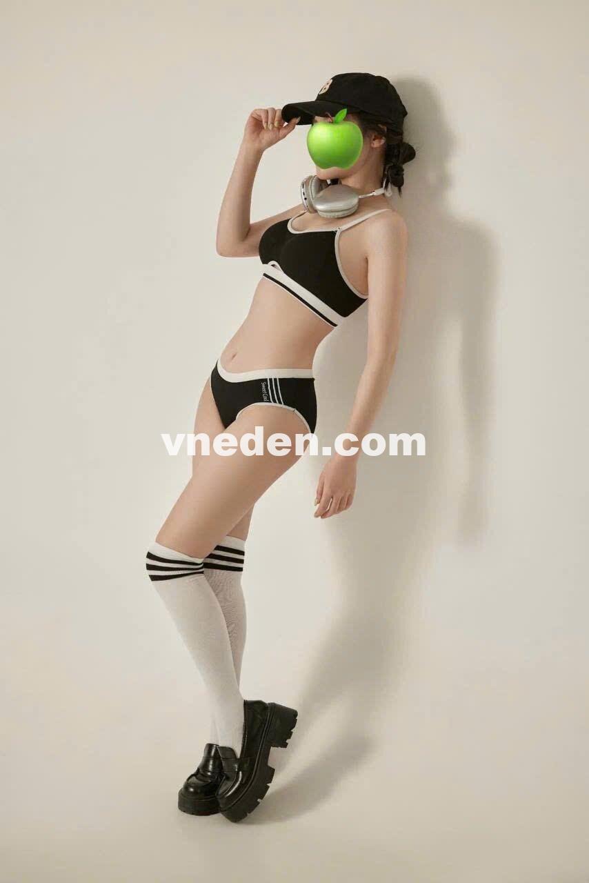 reup-trinh-trinh-nho-nhan-dang-yeu-3228495-original_Object Removal