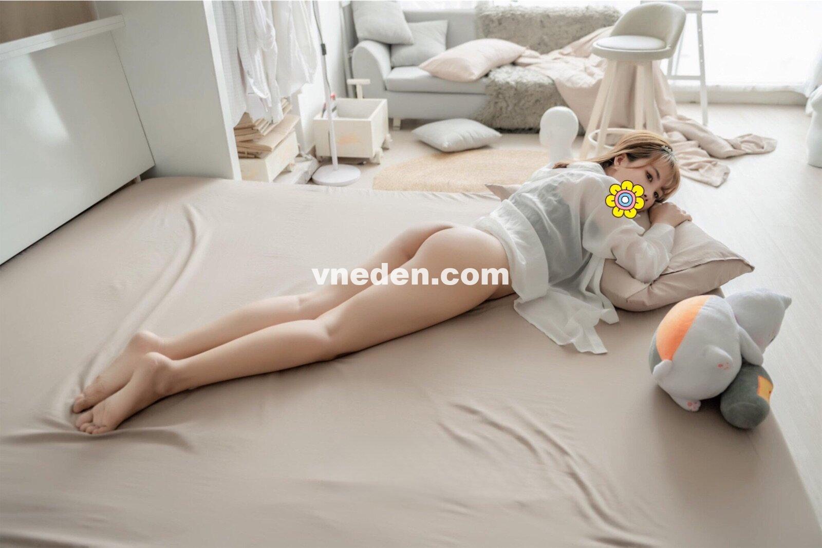 thanh-nu-u2k-ngoc-nari-pe-mien-tay-trong-treo-nhu-sinh-vien-1121514-original_Object Removal